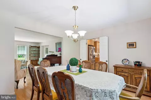 Dining - 2216 Hidden Valley Ln, Silver Spring, MD 20904 photo 2 of 3