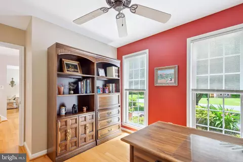 Entry Way - 2216 Hidden Valley Ln, Silver Spring, MD 20904 photo 1 of 3