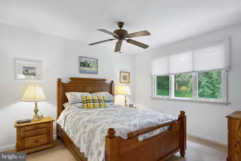 Bedroom - 2216 Hidden Valley Ln, Silver Spring, MD 20904 photo 9 of 10