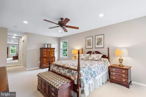 Bedroom - 2216 Hidden Valley Ln, Silver Spring, MD 20904 photo 3 of 10