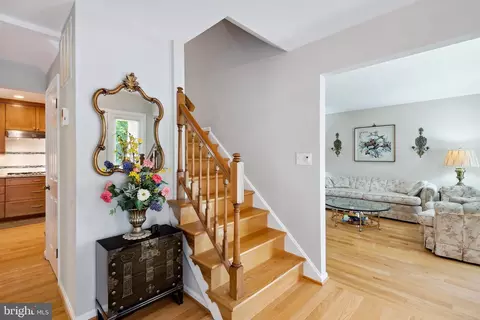 Entry Way - 2216 Hidden Valley Ln, Silver Spring, MD 20904 photo 3 of 3