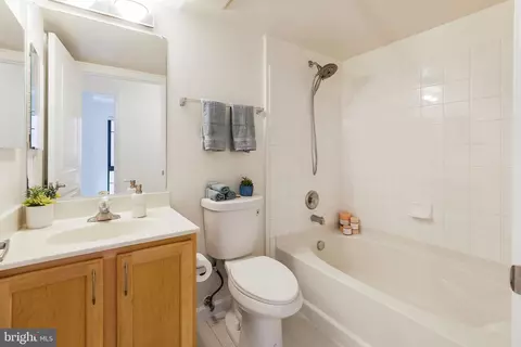 7923 Eastern Ave #301, Silver Spring, MD 20910 photo 13