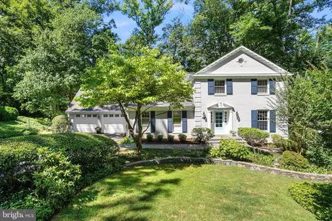 12016 Edgepark Ct, Potomac, MD 20854