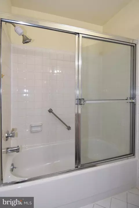 15320 Pine Orchard Dr #83-2D, Silver Spring, MD 20906 photo 26