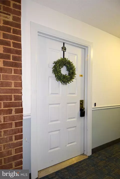 15320 Pine Orchard Dr #83-2D, Silver Spring, MD 20906 photo 3