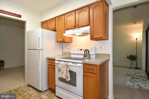15320 Pine Orchard Dr #83-2D, Silver Spring, MD 20906 photo 13