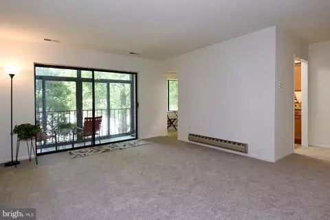 15320 Pine Orchard Dr #83-2D, Silver Spring, MD 20906 photo 5