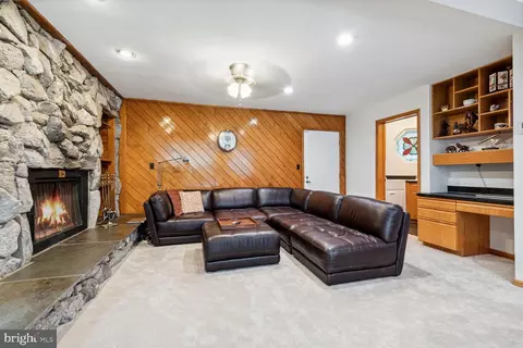 12321 Loft Ln, Silver Spring, MD 20904 photo 15