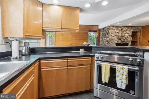 12321 Loft Ln, Silver Spring, MD 20904 photo 18