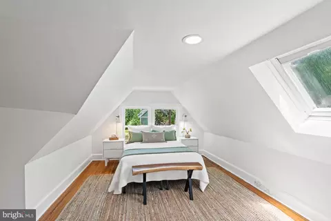 Bedroom - 12 Wellesley Cir, Glen Echo, MD 20812 photo 5 of 10