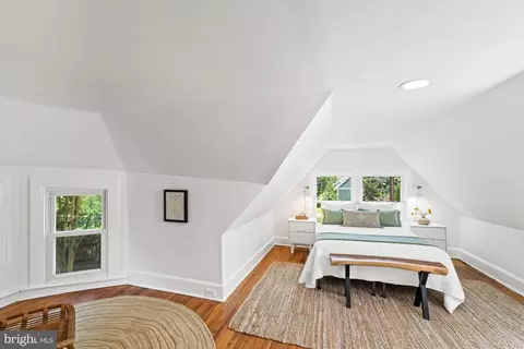 Bedroom - 12 Wellesley Cir, Glen Echo, MD 20812 photo 6 of 10