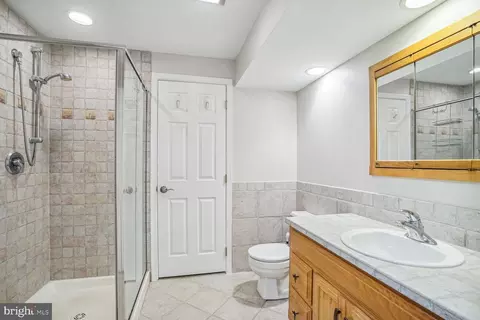10824 Eberhardt Dr, Gaithersburg, MD 20879 photo 35