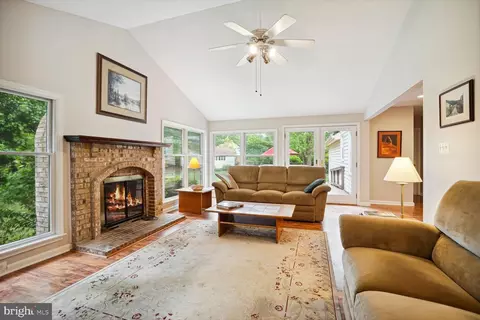 10824 Eberhardt Dr, Gaithersburg, MD 20879 photo 14