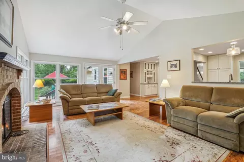 10824 Eberhardt Dr, Gaithersburg, MD 20879 photo 16