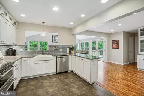 10824 Eberhardt Dr, Gaithersburg, MD 20879 photo 7