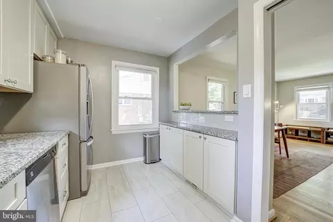 11436 Mapleview Dr, Silver Spring, MD 20902 photo 14