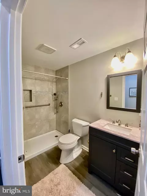 38 Hunters Gate Ct, Silver Spring, MD 20904 photo 18