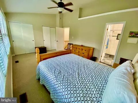 38 Hunters Gate Ct, Silver Spring, MD 20904 photo 10