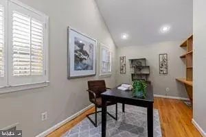 Entry Way - 9613 Brunett Ave, Silver Spring, MD 20901 photo 9 of 10