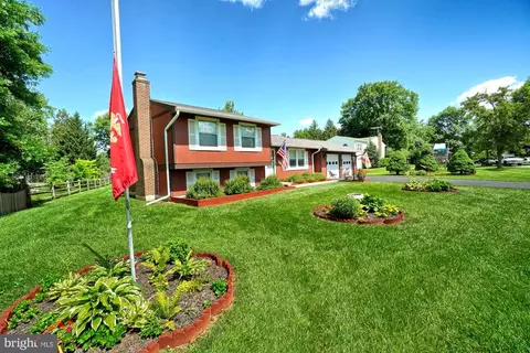 19012 Dowden Cir, Poolesville, MD 20837 photo 13
