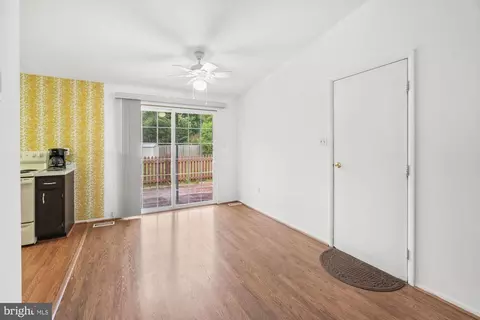 19012 Dowden Cir, Poolesville, MD 20837 photo 15