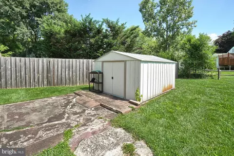19012 Dowden Cir, Poolesville, MD 20837 photo 10