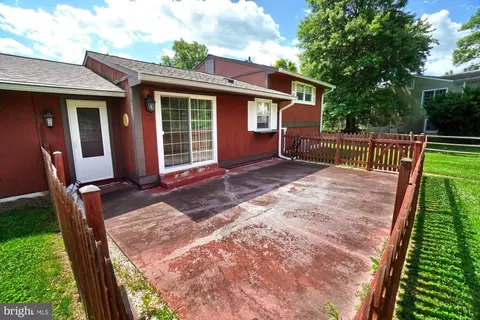 19012 Dowden Cir, Poolesville, MD 20837 photo 6