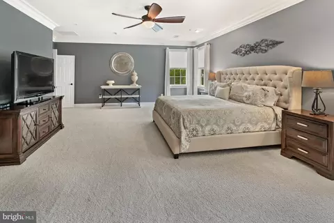 Bedroom - 19600 Lewis Orchard Ln, Poolesville, MD 20837 photo 3 of 11