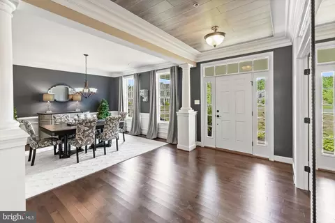 Entry Way - 19600 Lewis Orchard Ln, Poolesville, MD 20837 photo 1 of 16