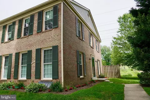 9221 Weathervane Pl, Montgomery Village, MD 20886