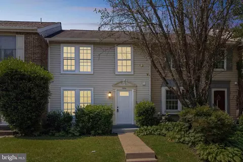 7802 Fairborn Ct, Derwood, MD 20855