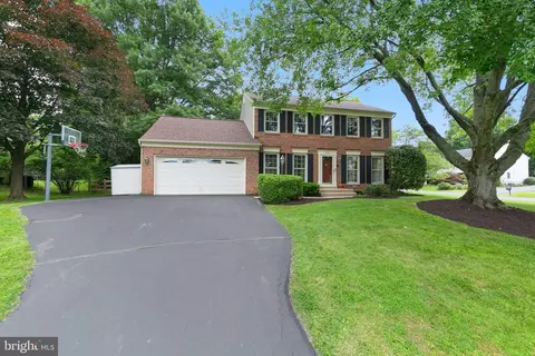 16901 Continental Ct, Olney, MD 20832