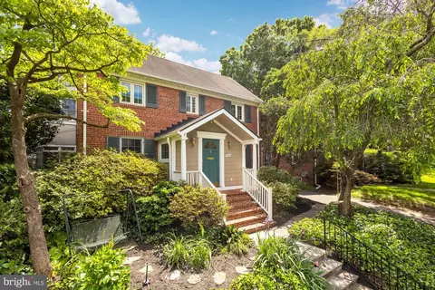 4504 Middleton Ln, Bethesda, MD 20814