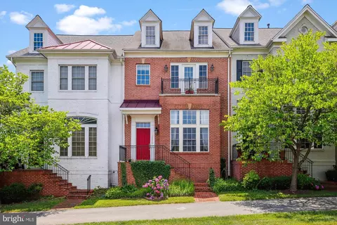 1206 Gaither Rd, Rockville, MD 20850