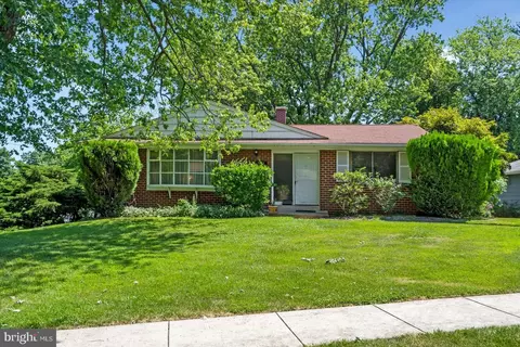 9532 Lawnsberry Ter, Silver Spring, MD 20901