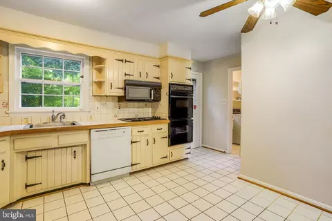 512 Highgate Ter, Silver Spring, MD 20904 photo 10
