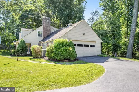 512 Highgate Ter, Silver Spring, MD 20904 photo 2