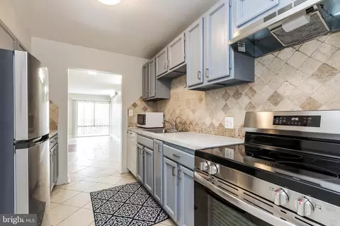 3301 Hewitt Ave #407, Silver Spring, MD 20906 photo 9