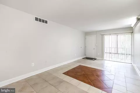 3301 Hewitt Ave #407, Silver Spring, MD 20906 photo 6