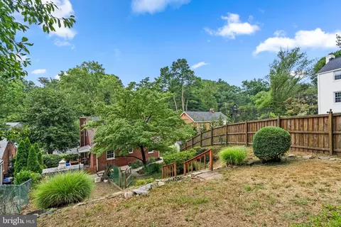 Exterior - 403 Williamsburg Dr, Silver Spring, MD 20901 photo 6 of 7