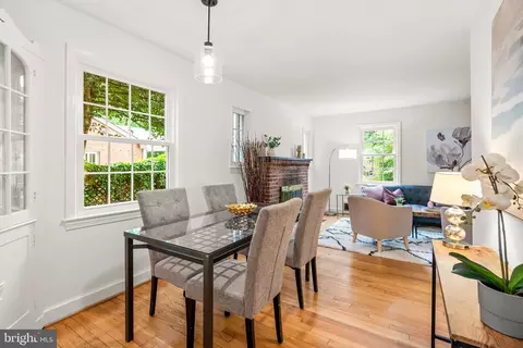 Dining - 403 Williamsburg Dr, Silver Spring, MD 20901 photo 3 of 3