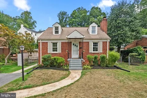 403 Williamsburg Dr, Silver Spring, MD 20901