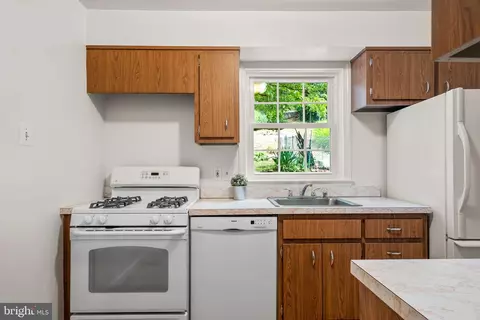 Kitchen - 403 Williamsburg Dr, Silver Spring, MD 20901 photo 1 of 3