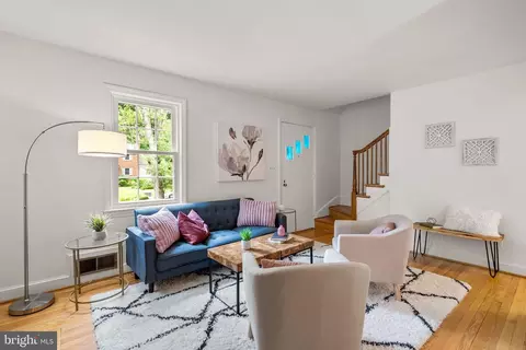 Living - 403 Williamsburg Dr, Silver Spring, MD 20901 photo 2 of 4