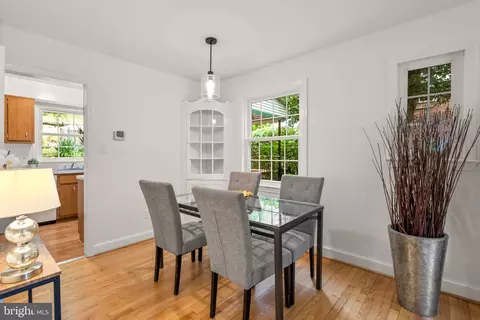Dining - 403 Williamsburg Dr, Silver Spring, MD 20901 photo 2 of 3