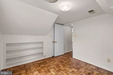 Bedroom - 403 Williamsburg Dr, Silver Spring, MD 20901 photo 3 of 5