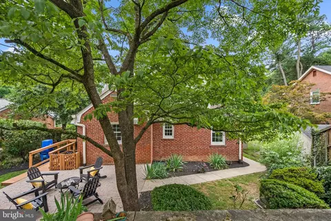 Exterior - 403 Williamsburg Dr, Silver Spring, MD 20901 photo 5 of 7