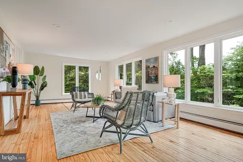 6018 Onondaga Rd, Bethesda, MD 20816