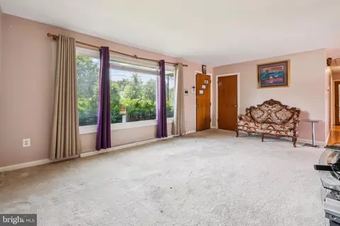 27301 Ridge Rd, Damascus, MD 20872 photo 3