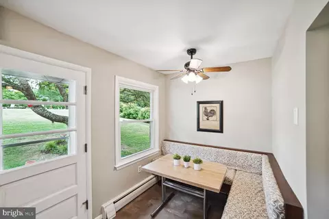 17209 Emerson Dr, Silver Spring, MD 20905 photo 12